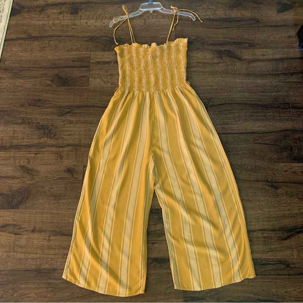 Rip Curl‎ Mustard Striped Cropped Jumpsuit. Size L